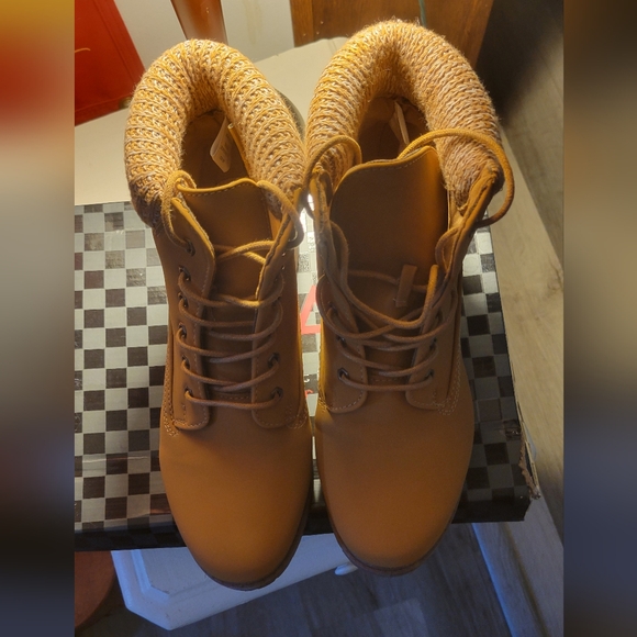 Boots - Picture 1 of 5